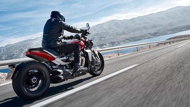 Triumph Rocket 3 [2020] Rear view 